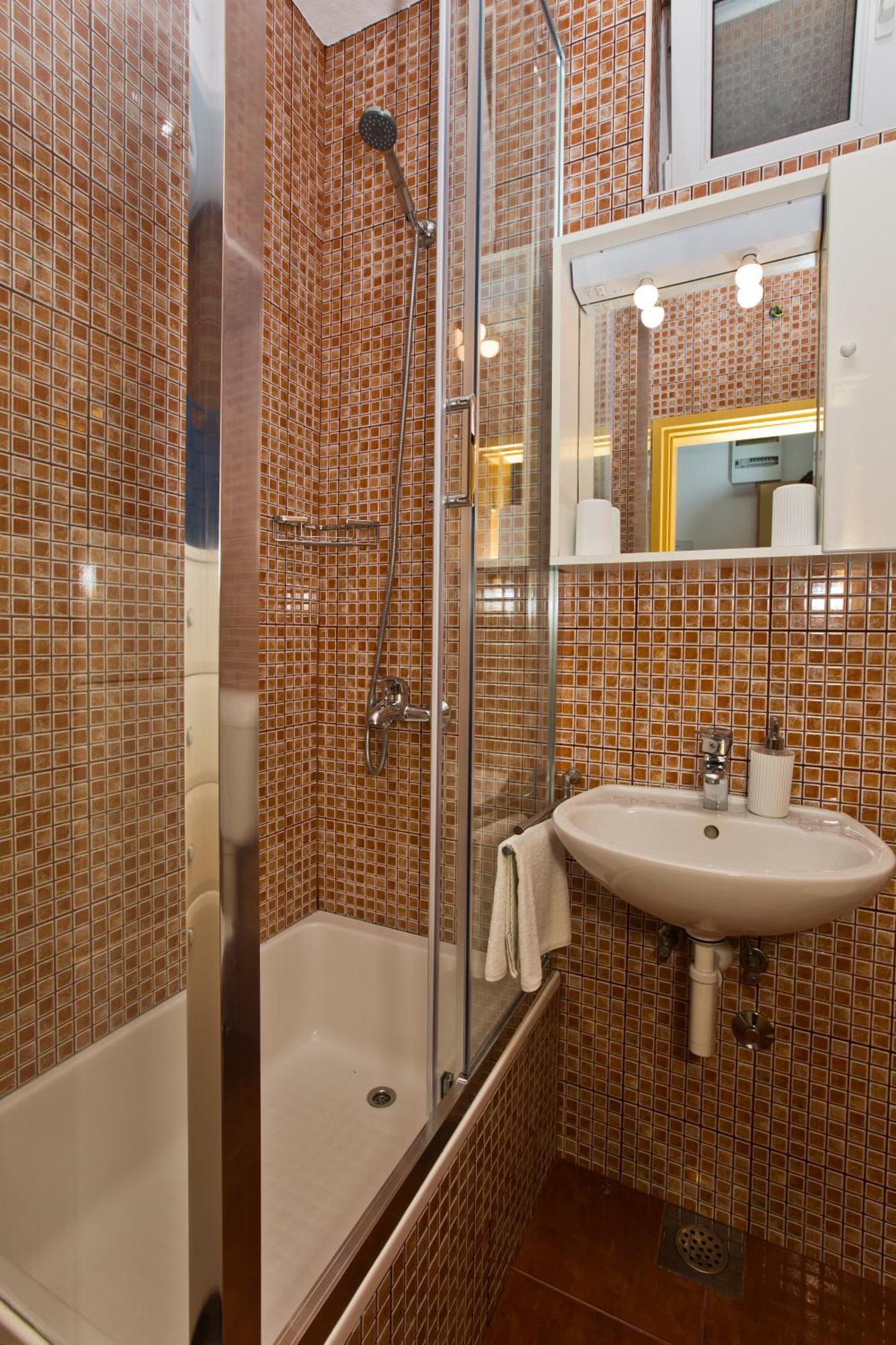 Apartment Matic Ograde ฮวาร์ ภายนอก รูปภาพ