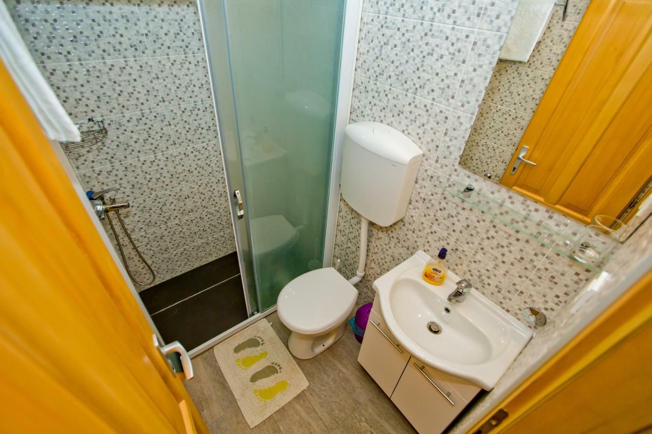 Apartment Matic Ograde ฮวาร์ ภายนอก รูปภาพ